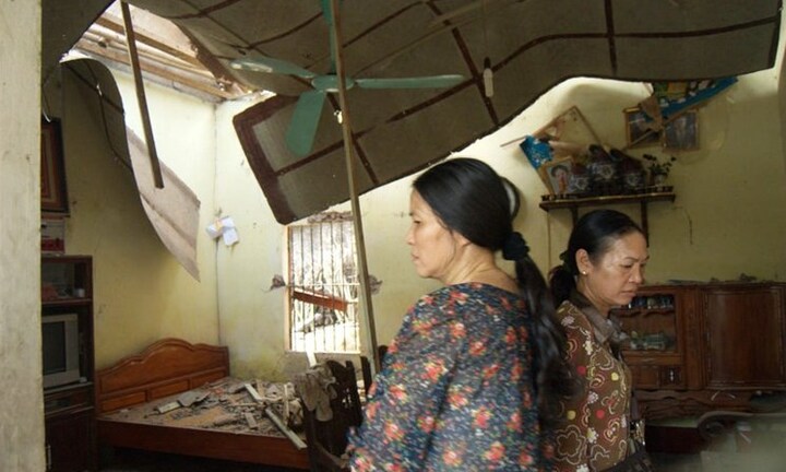 Cảnh nhà dân hoang tàn sau vụ nổ thảm khốc