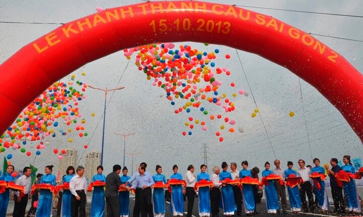 Cận cảnh thông xe cầu Sài Gòn 2 