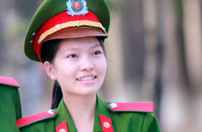 Thủ khoa Cảnh sát xinh đẹp mơ làm điệp viên