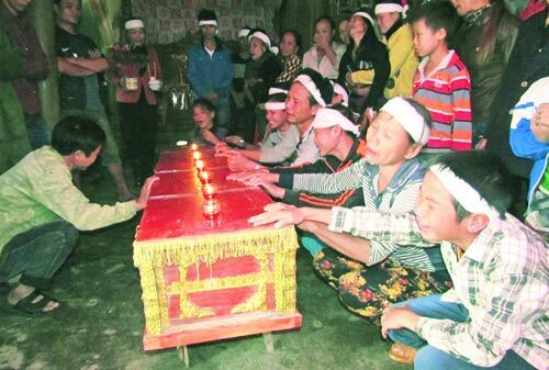 Những cảnh đời trong lũ dữ