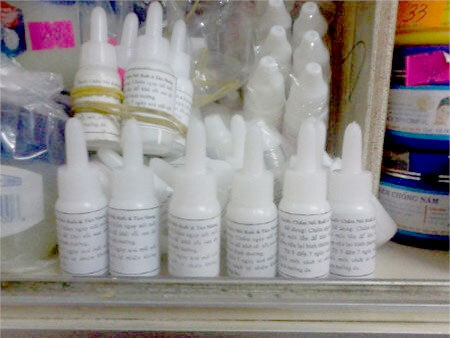 Hiểm họa từ thuốc tẩy nốt ruồi siêu rẻ