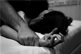 Nữ sinh ngủ khỏa thân với Việt kiều Mỹ rồi tố cáo