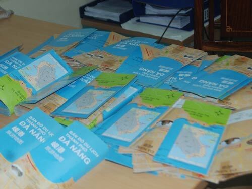 Phạt nữ du khách mang bản đồ vi phạm chủ quyền Việt Nam