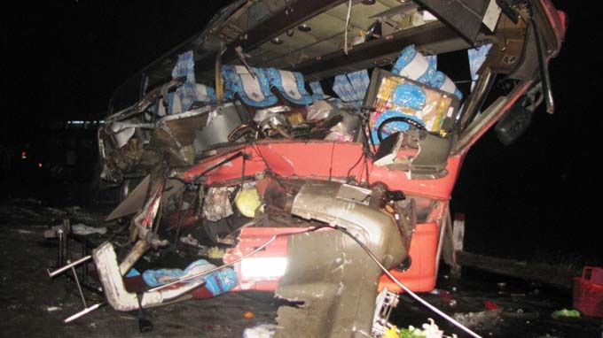 Tai nạn giao thông kinh hoàng, hàng chục người bị thương