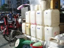 Nhiều DN vi phạm điều kiện an toàn trong kinh doanh hóa chất