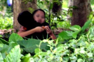 Quan hệ xong, cướp sạch tài sản người tình