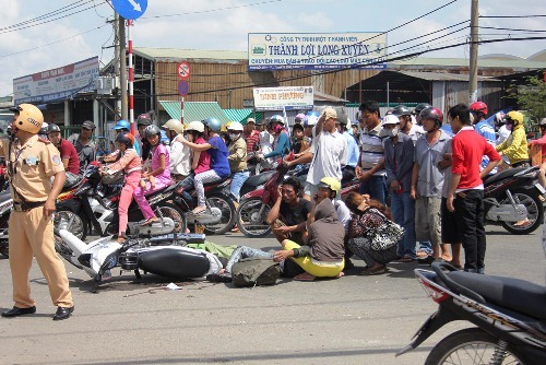 Xe bồn cán chết một thai phụ