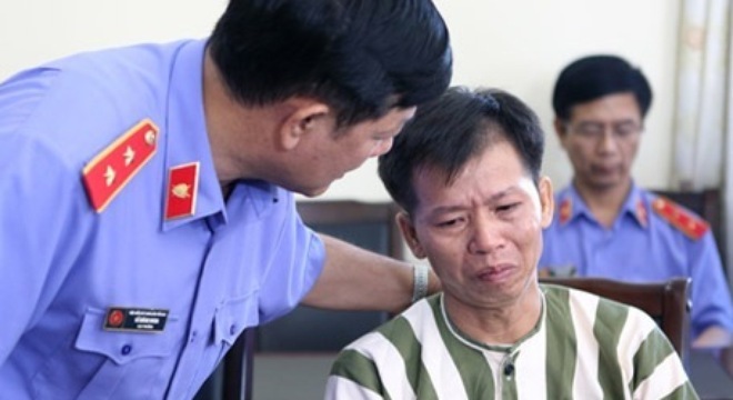 Án oan 10 năm: Các điều tra viên phủ nhận việc ép cung