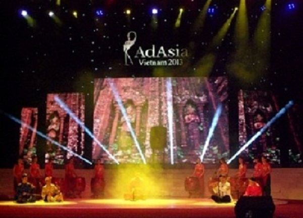 Đậm đà hồn Việt đêm khai mạc Đại hội AdAsia 2013