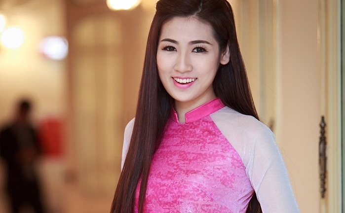 Á hậu Tú Anh đã hết thời mũm mĩm
