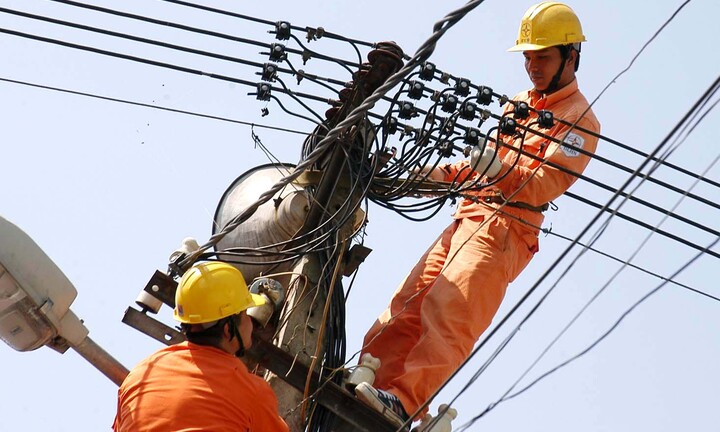 Giá điện tăng 22\% lên đến 2.900 đồng/kWh