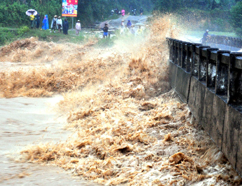 Trận lũ làm 41 người chết ở miền Trung đã diễn ra như thế nào