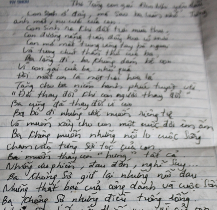 Nghẹn lòng bài thơ tặng con gái 2 tuổi của người đàn ông tự thiêu