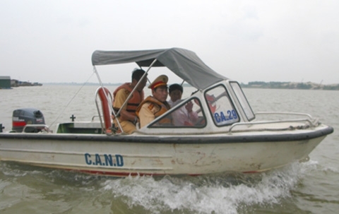 Vụ Cát Tường: Nhân chứng khẳng định chị Huyền bị ném xuống sông