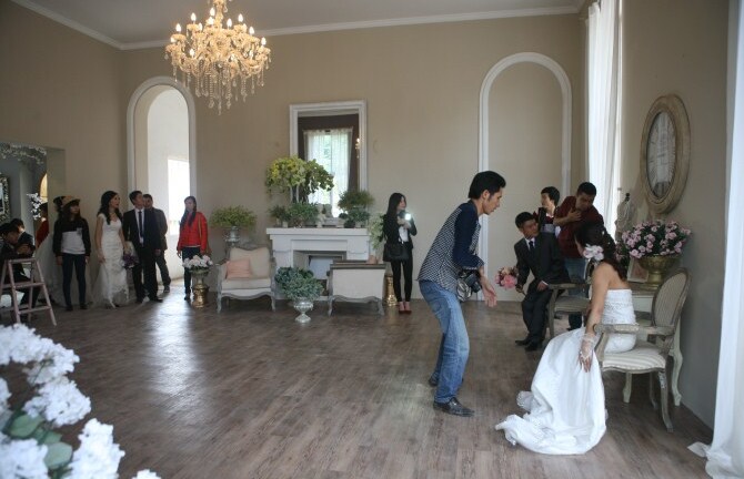 Zone 9 hoạt động trở lại, nhiều bạn trẻ đổ xô đi chụp ảnh cưới