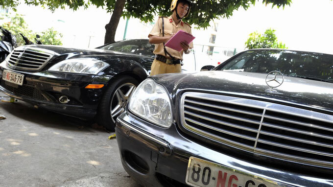 Tịch thu xe biển số ngoại phạm luật từ 1/1/2014