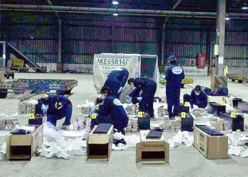 Chính phủ yêu cầu làm rõ vụ lọt 600 bánh heroin qua Tân Sơn Nhất