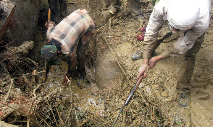 Vụ sạt lở núi chôn vùi 4 người: Tìm thấy thi thể người cuối cùng