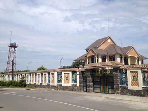 Hé lộ sự thật dinh thự