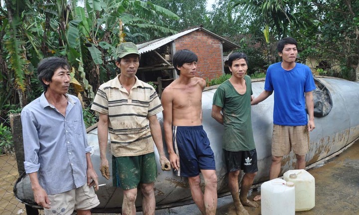 Chủ tịch nước khen hai người hùng trong lũ dữ