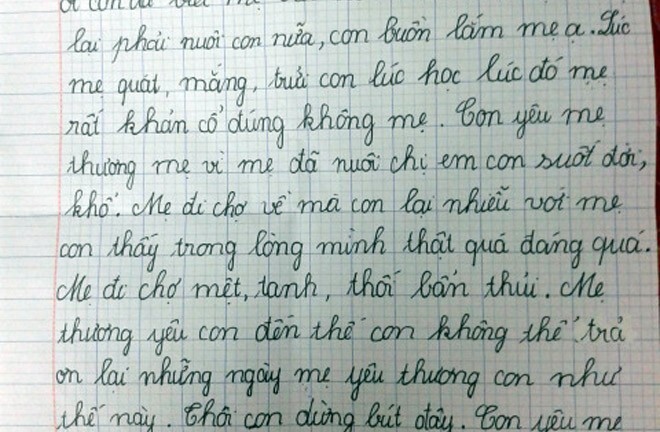 Bức thư siêu dễ thương của cô bé lớp 4 gửi mẹ bán cá