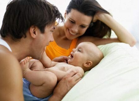 Đau lòng nhìn chồng trực tiếp giúp bạn thân có... con