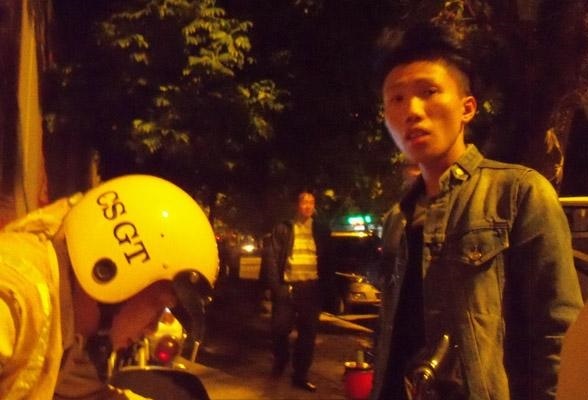 Clip: Mr. T cãi cùn khi bị cảnh sát giao thông bắt xe