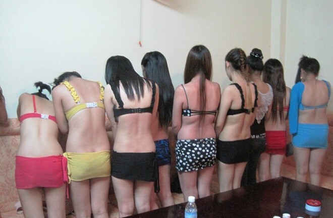 Đề nghị tước danh hiệu hoa khôi, người mẫu bán dâm