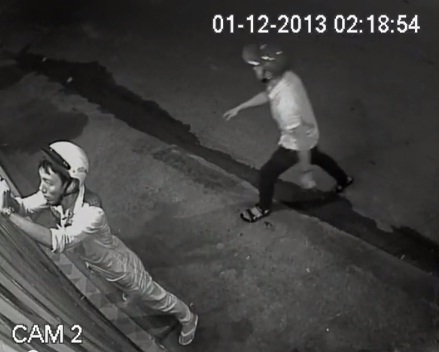 Video: Trộm bẻ khóa vào nhà dân “khoắng đồ” nhanh như cắt