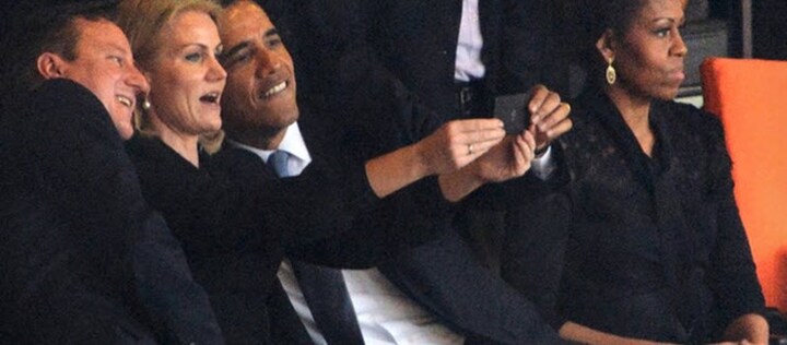 Tổng thống Obama cũng chụp ảnh 'tự sướng' trong lễ tang