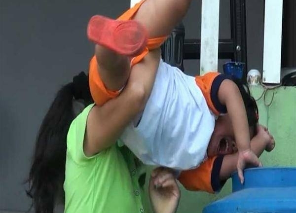 Dấu hiệu nhận biết con bạn đang bị