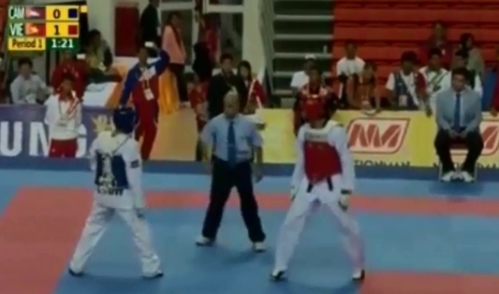 Clip: Võ sỹ Nguyễn Trọng Cường hạ gục đối thủ trong một hiệp đấu