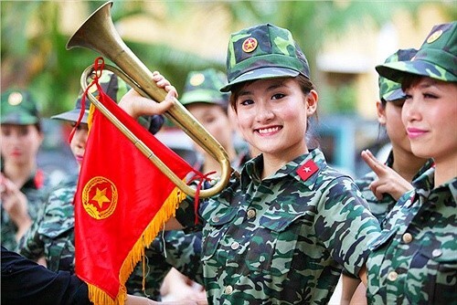 Những nữ quân nhân xinh đẹp của QĐND Việt Nam 