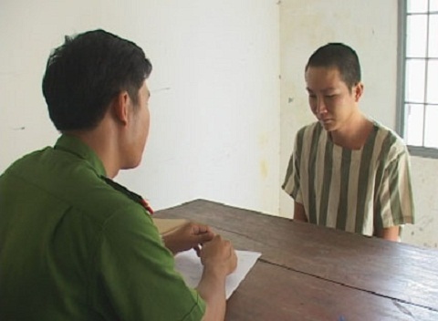 Khởi tố nam sinh viên uống rượu say, hiếp dâm phụ nữ đi đường