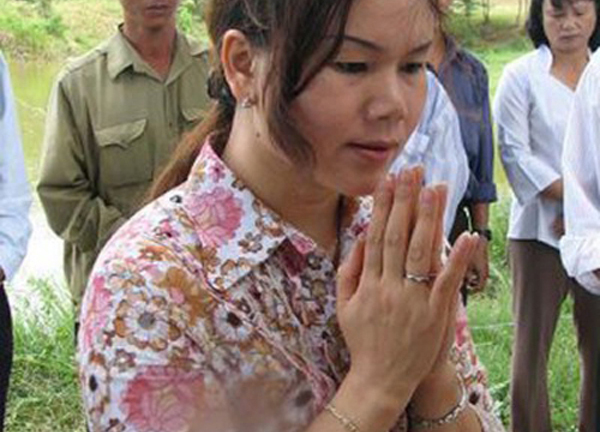 Phan Thị Bích Hằng lên tiếng về lời bịa đặt bị chó dại cắn