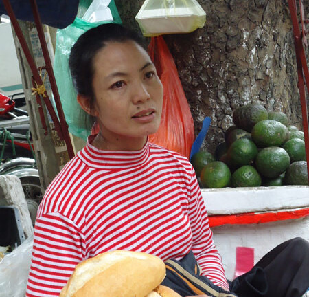 Nỗi buồn nặng trĩu của nhà vô địch đi bán bánh mì