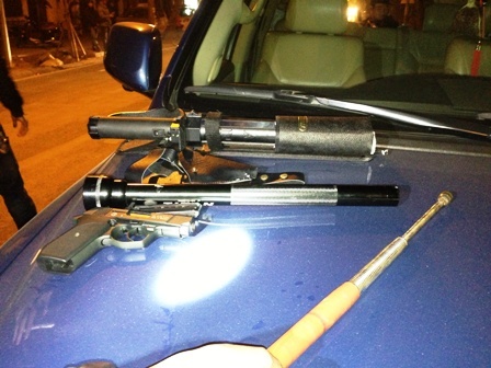 Hà Nội: Phát hiện kho vũ khí trên xe Lexus