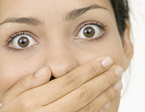 Gần đến cao trào thì bị mẹ chồng bắt gặp