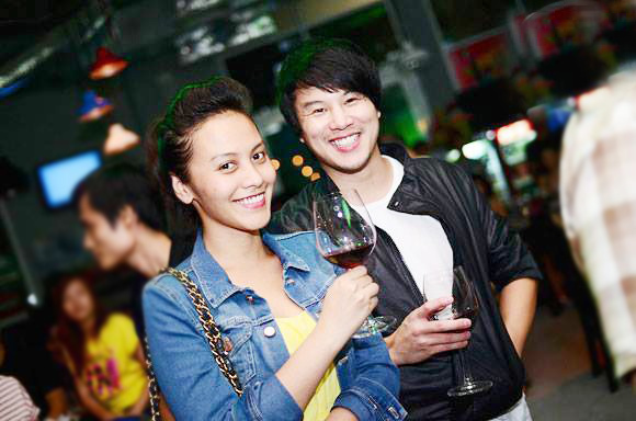 Khám phá gia thế 