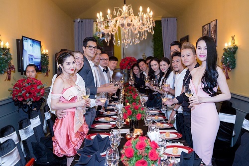 Dàn sao hội tụ trong tiệc tất niên của Lý Nhã Kỳ