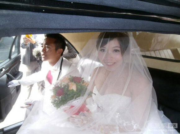  Ba đám cưới khác thường: Rước dâu xe tang, giả làm thây ma