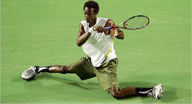 Video: Những pha bóng hài hước nhất làng tennis 2013