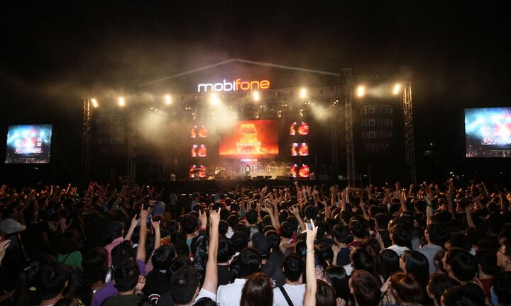  Mobile RockStorm 2013 bùng nổ đất Tây Đô