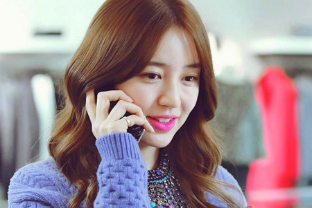 Màu son tuyệt đẹp phụ nữ công sở không nên bỏ qua