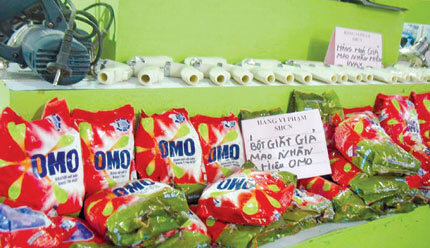 Cận tết, bùng nổ hàng lậu