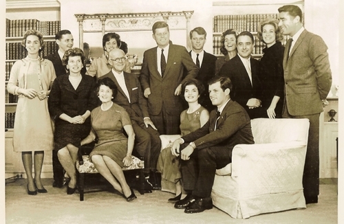 Nghiệt ngã lời nguyền đeo bám gia tộc Kenedy