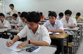 Đề xuất bỏ thi đại học là trái luật
