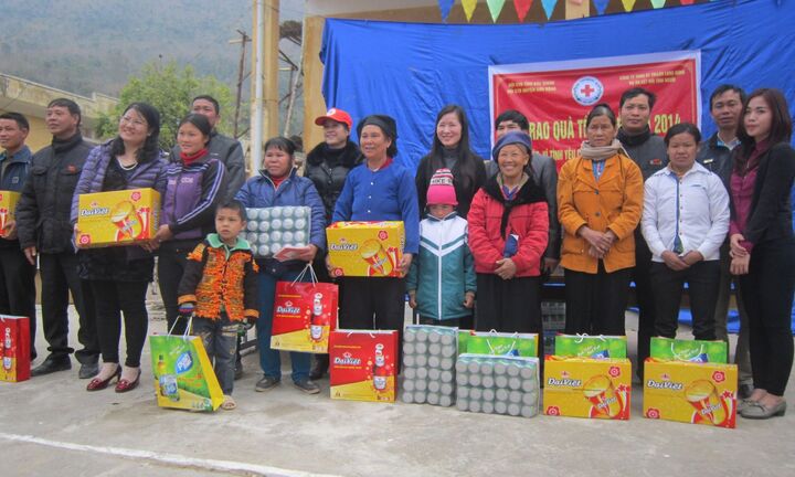 Bia Đại Việt mang hơi ấm tình người lên vùng cao