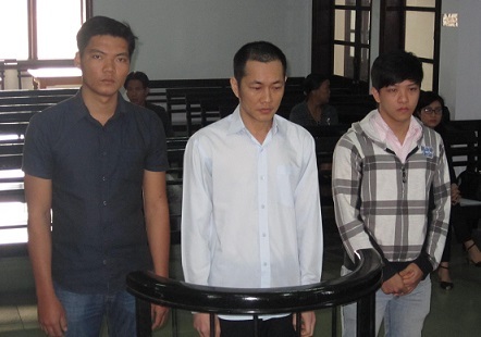 Lạm dụng tín nhiệm, kéo luôn nhân viên vào vòng lao lý