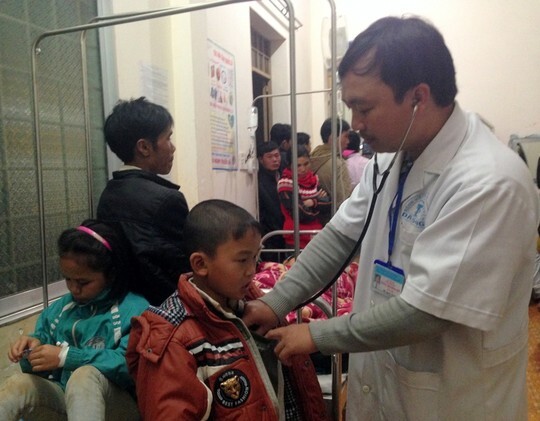 Vụ đồ chơi phát nổ: 7 học sinh tái nhập viện với tình trạng nguy kịch